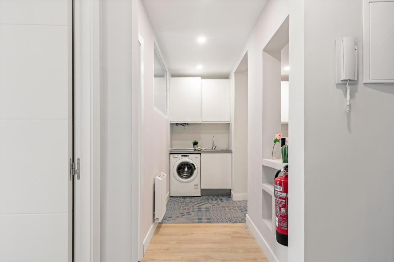2 Bedrooms 1 Bathroom Furnished - Las Letras - Bright - Mintystay Madrid Exteriör bild